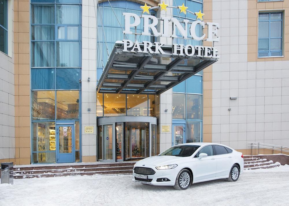 Prince Park Hotel - Featured Image