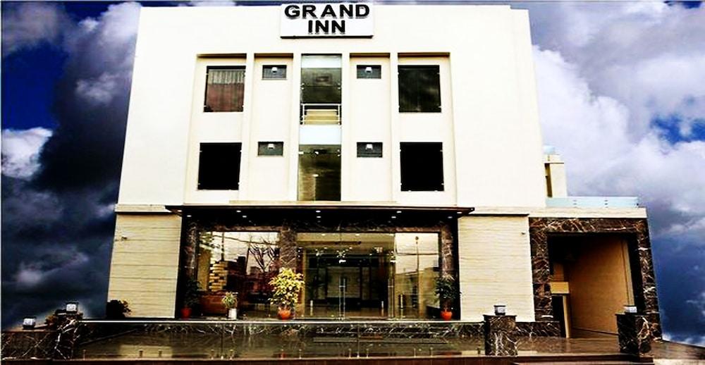 Hotel Grand Inn - Exterior
