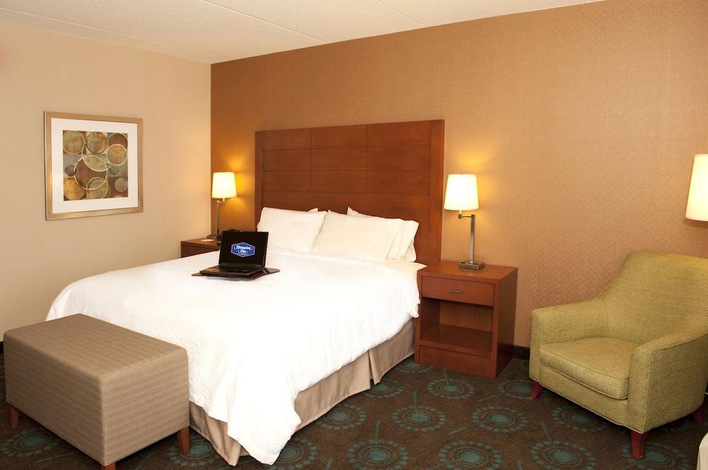 Hampton Inn by Hilton Brampton Toronto - Room