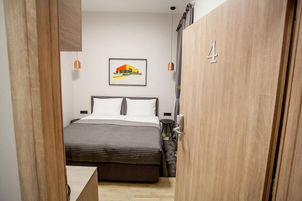 Zagreb City Vibe Apartments & Rooms - Room