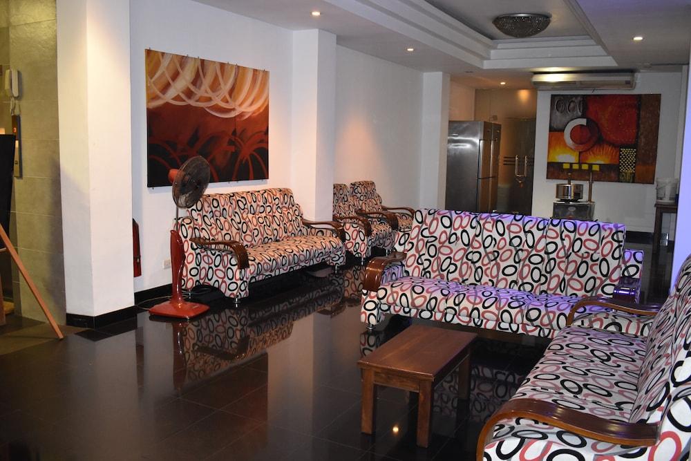 Port View City Hotel - Lobby Lounge