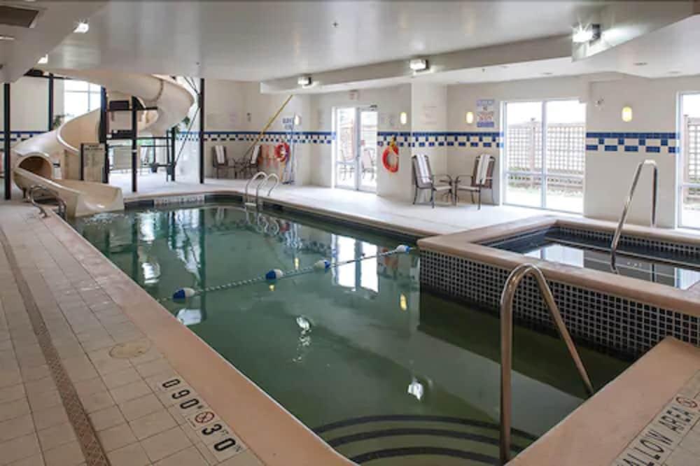 Fairfield Inn and Suites by Marriott Toronto Brampton - Pool