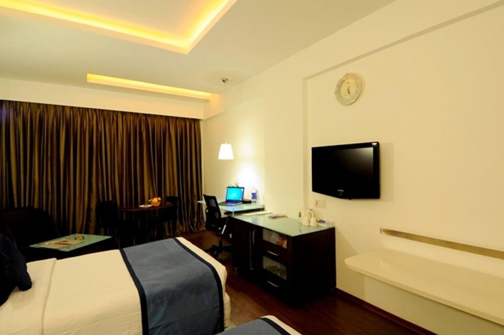 The Central Court Hotel - Room