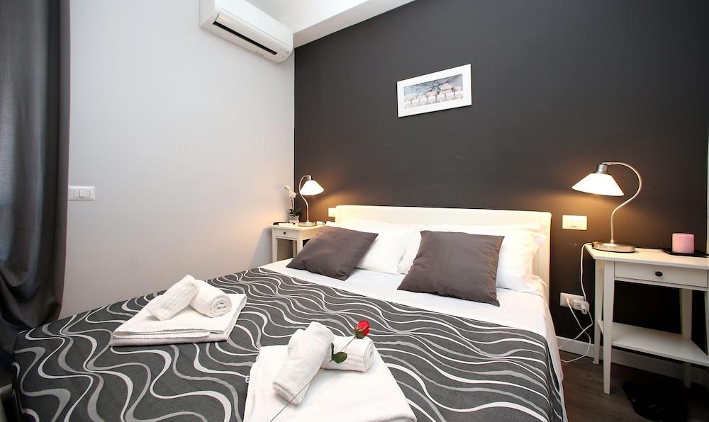 A 2 Passi dai Musei Guest House - Room