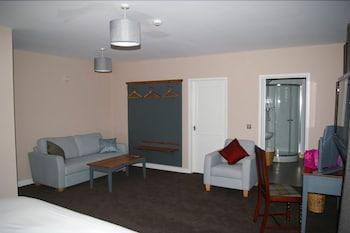 The Staunton Arms - Guestroom