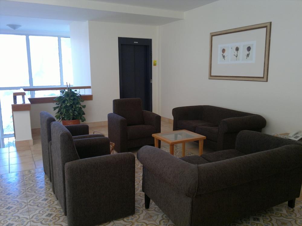 Eira do Serrado Hotel & SPA - Lobby Sitting Area