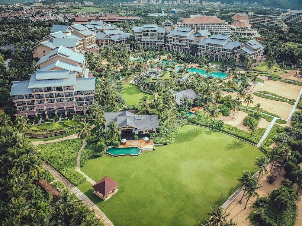Hilton Sanya Yalong Bay Resort & Spa - Aerial View