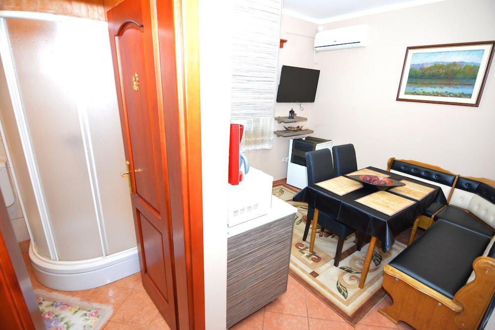 Apartments Bogdanovic - Room