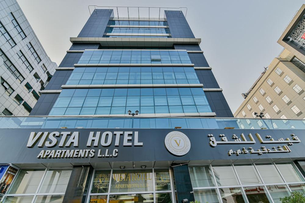Vista Deluxe Hotel Apartments - Featured Image