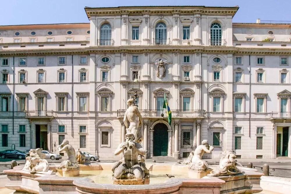 Rental in Rome Bernini - Exterior