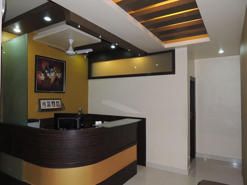 Hotel Pavitra - Featured Image