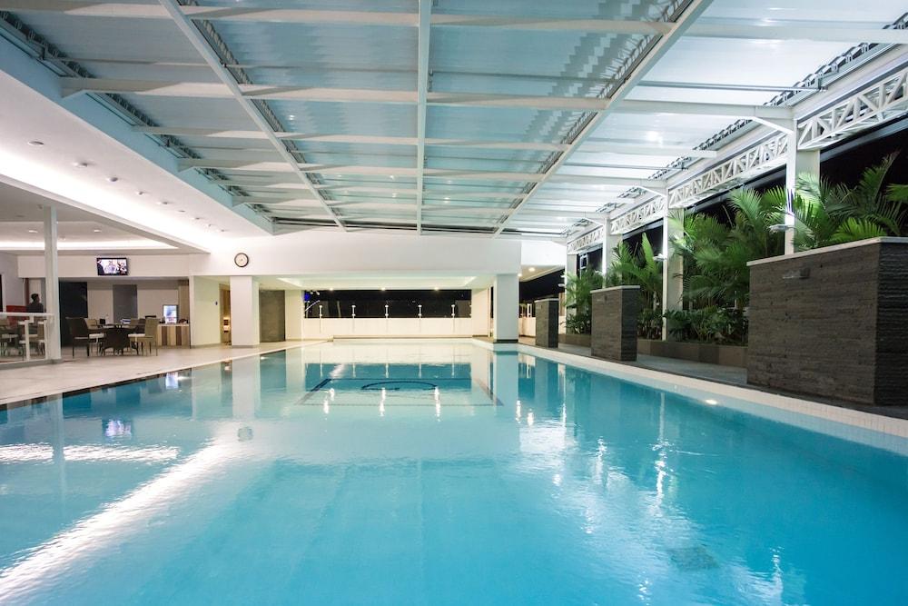 Grand G7 Hotel Kemayoran - Outdoor Pool