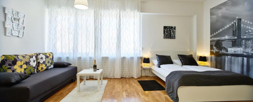 Irundo Zagreb - Stars of Zagreb Apartments - Featured Image