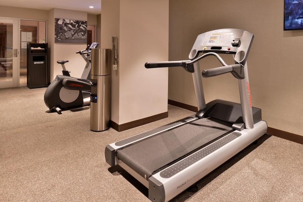 Holiday Inn New York City - Times Square, an IHG Hotel - Fitness Facility
