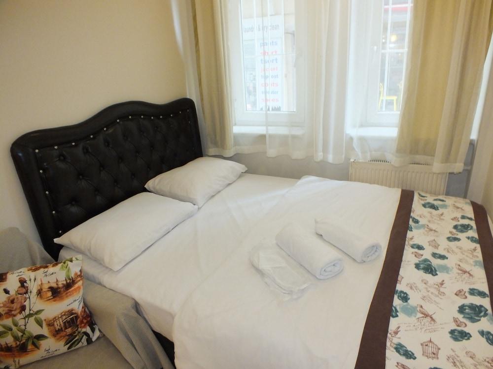Taksim 9 Suites - Room
