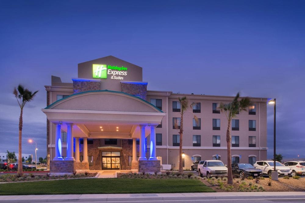 Holiday Inn Express & Suites Bakersfield Airport, an IHG Hotel - Exterior
