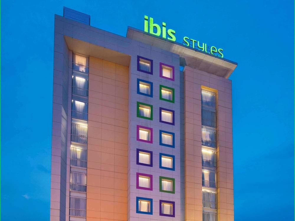 ibis Styles Solo - Featured Image