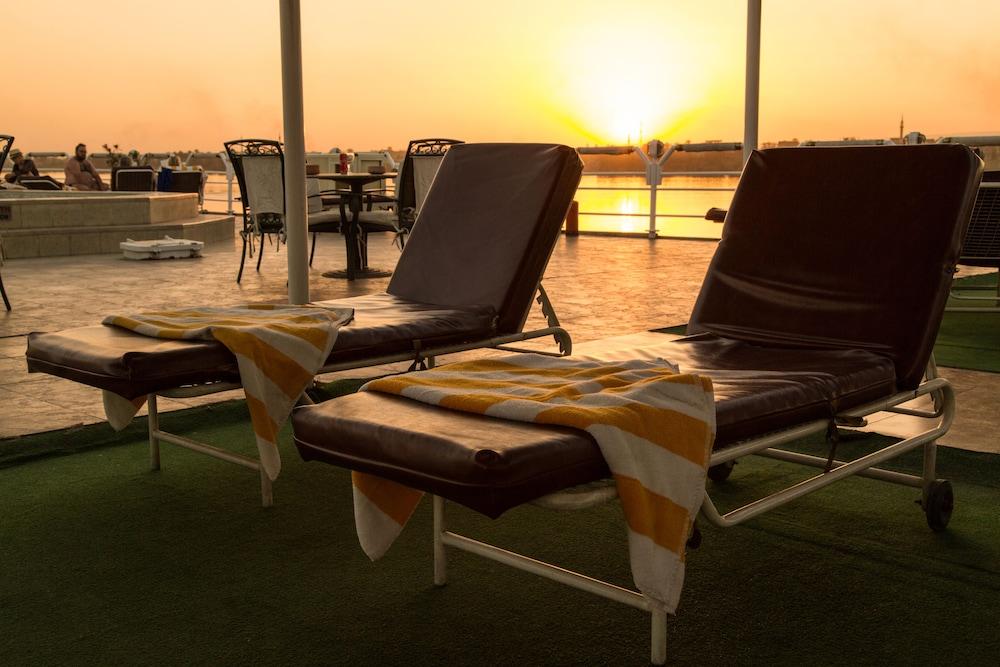 MS Nile Azur, Luxor-Luxor 7 Nts Cruise Sat-Sat - Rooftop Pool