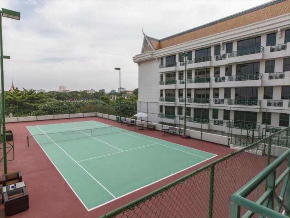 هيماواري هوتل أبارتمنتس - Tennis Court