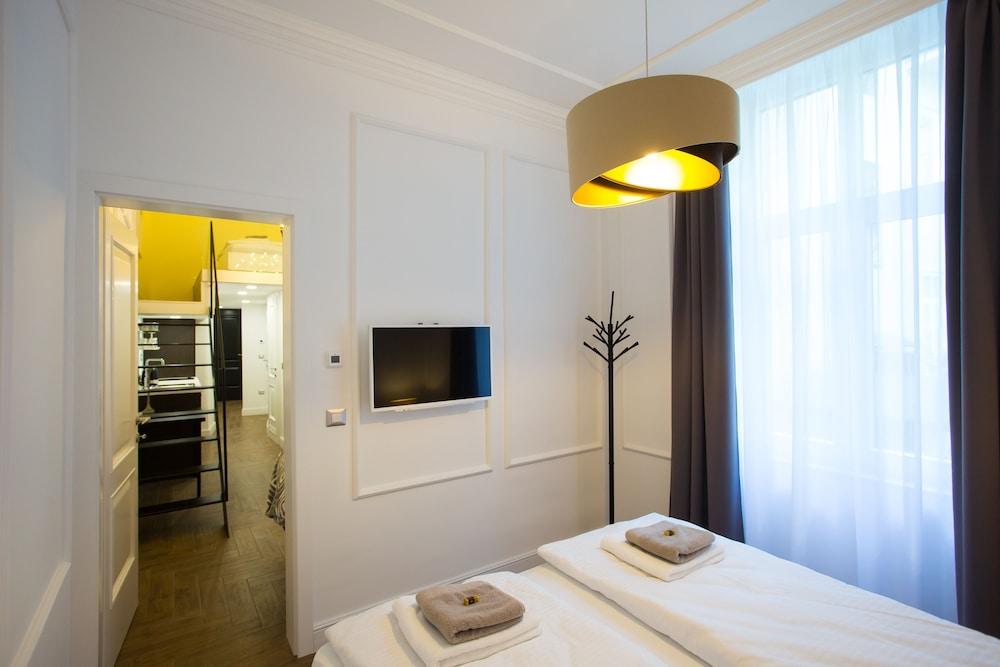 Apartments Zagreb1875 - Room