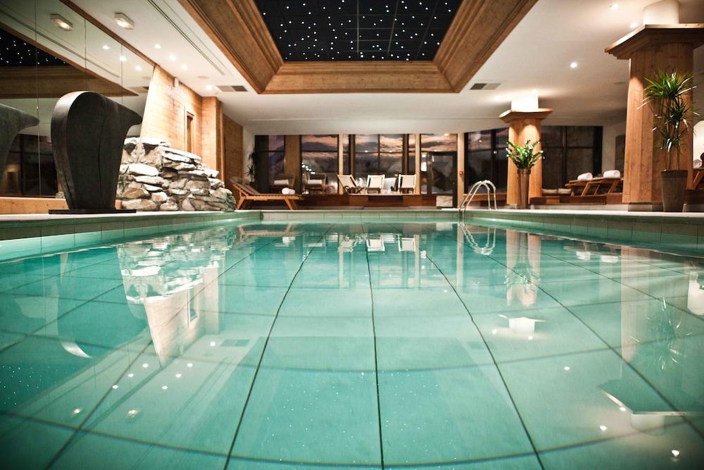 Hôtel Barmes de L'Ours - Indoor Pool