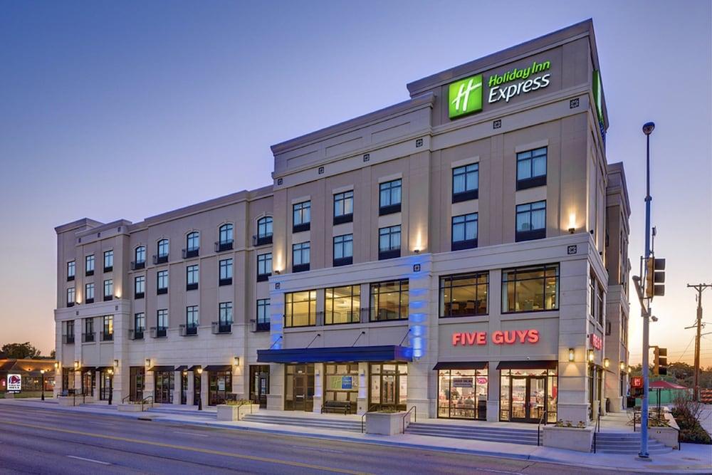 Holiday Inn Express & Suites Kansas City KU Medical Center, an IHG Hotel - Featured Image