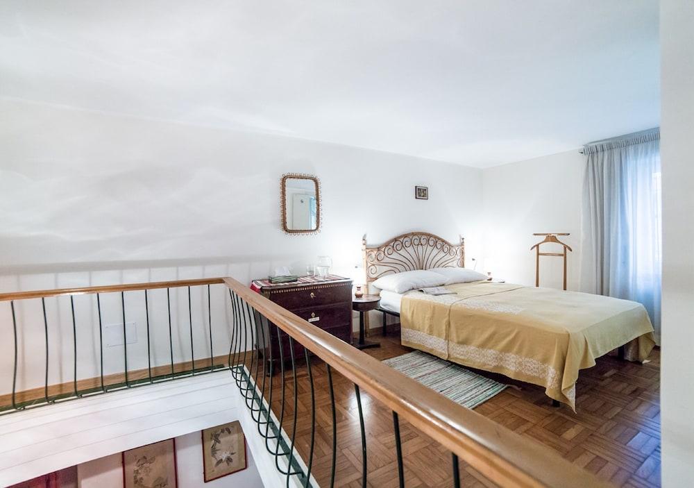 Rent In Rome - Appartamento Archimede - Room