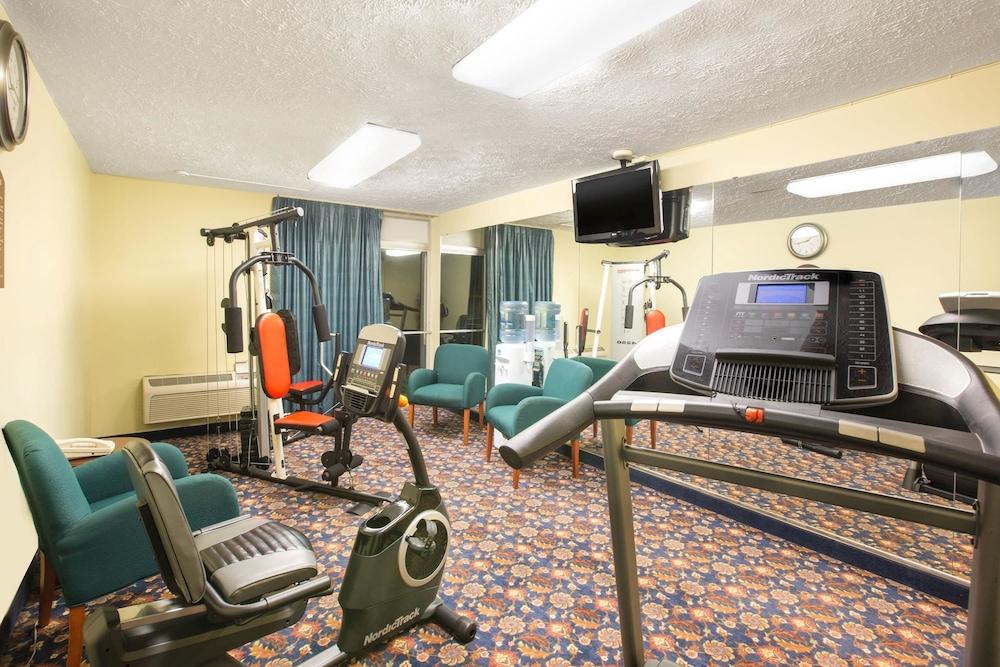 Days Inn by Wyndham Grand Island I-80 - Fitness Facility