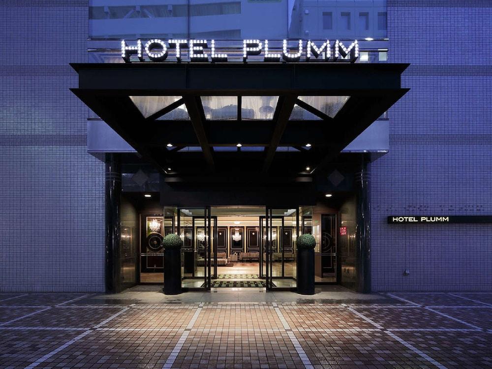 Hotel Plumm - Featured Image