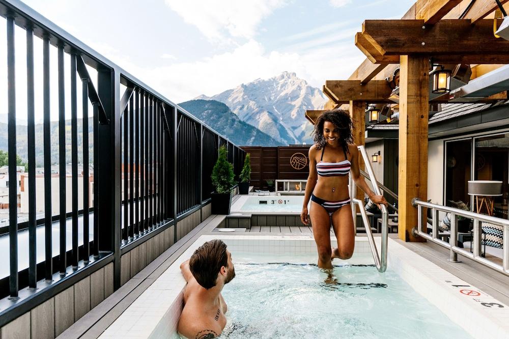 Mount Royal Hotel - Outdoor Spa Tub