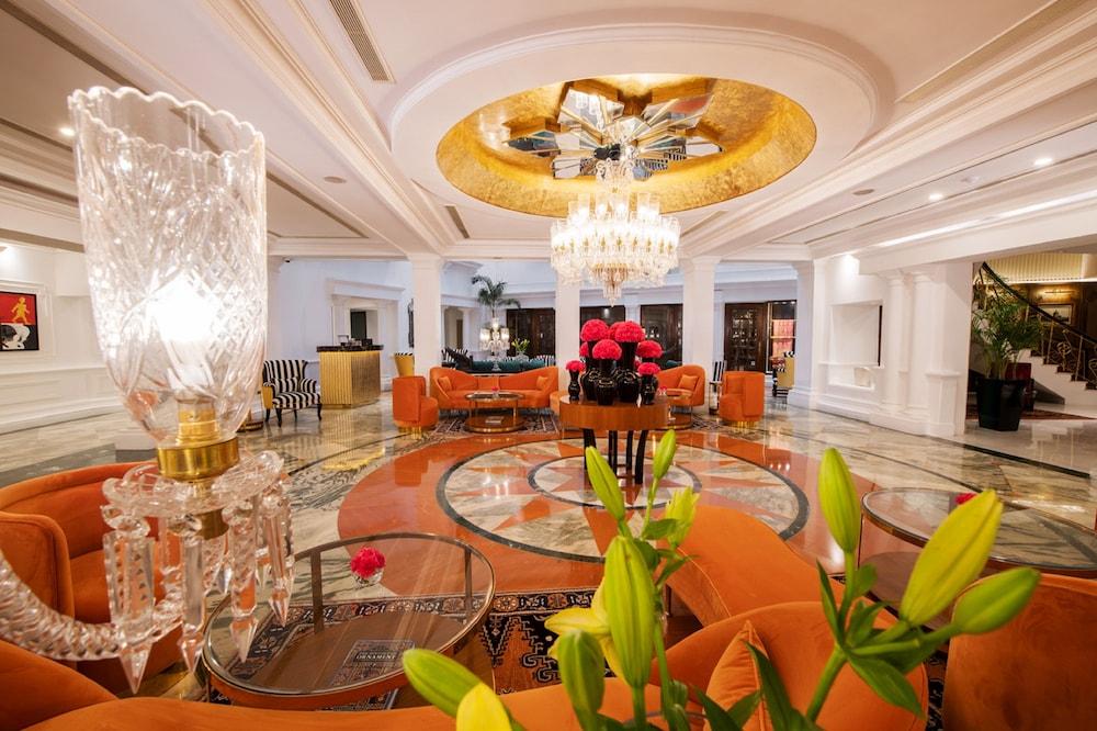 The Claridges New Delhi - Lobby Lounge