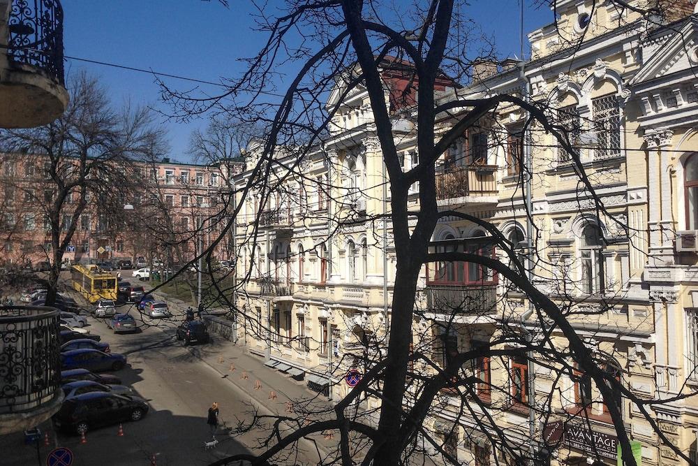 Olga Apartments on Maidan Nezalezhnosti - Featured Image