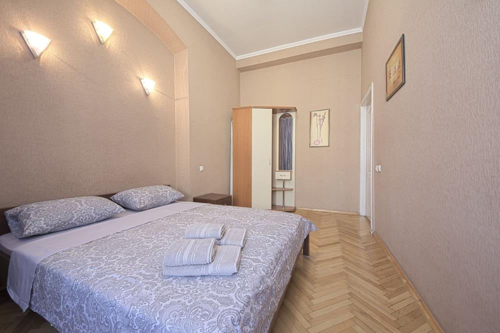 Olga Apartments on Khreschatyk - Room