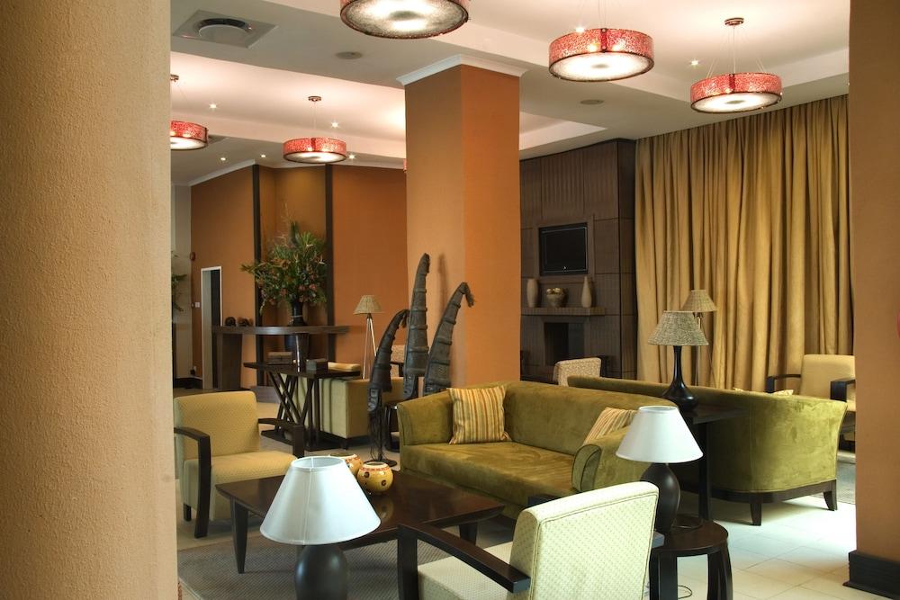 Protea Hotel by Marriott Lusaka - Lobby