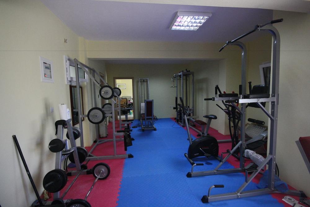 Pavloudis Apartments - Gym