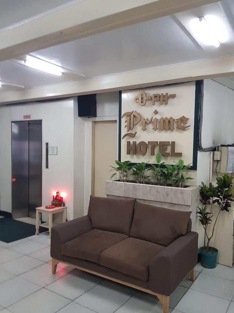 Benguet Prime Hotel - Lobby Sitting Area