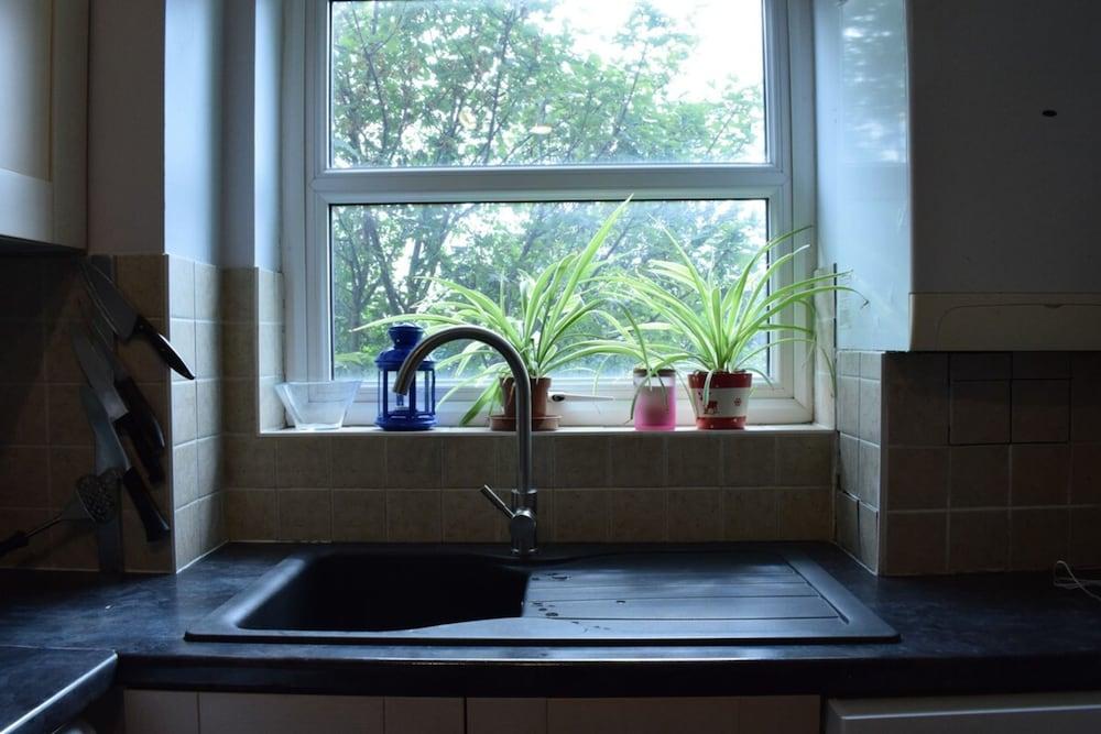 Cosy 1 Bed Flat In Homerton By Victoria Park - Private kitchen