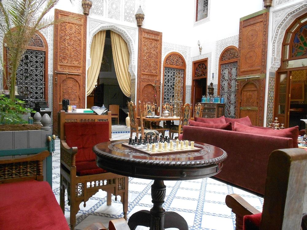 Riad Damia - Lobby Sitting Area