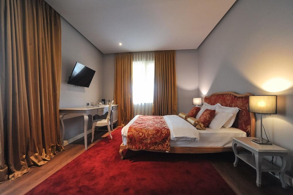 Classic Hotel - Room