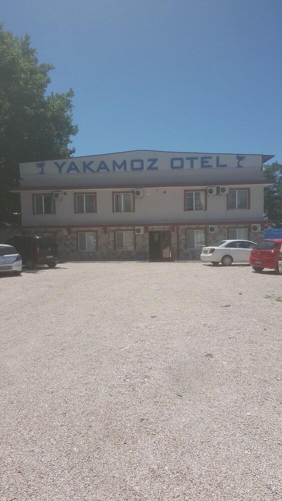 Yakamoz Otel - Parking