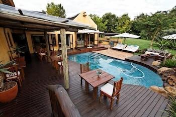 Rustika Guest Lodge - Featured Image