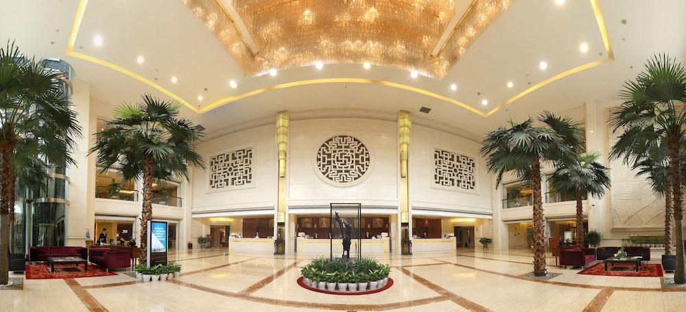 Ramada Plaza Guangzhou - Lobby