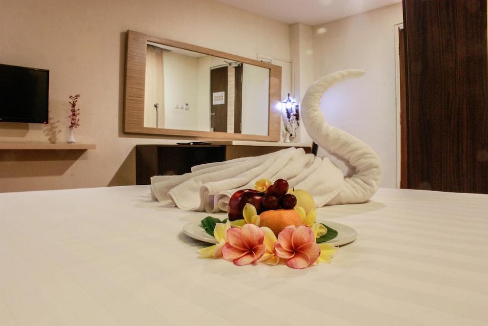Kyriad Arra Hotel Cepu - Room
