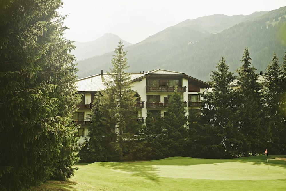 Hotel Waldhuus Davos - Featured Image