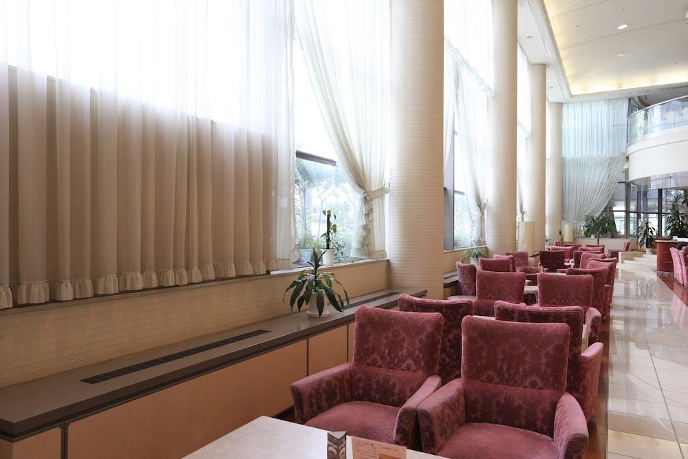 آرك هوتل أوكاياما - Lobby Lounge