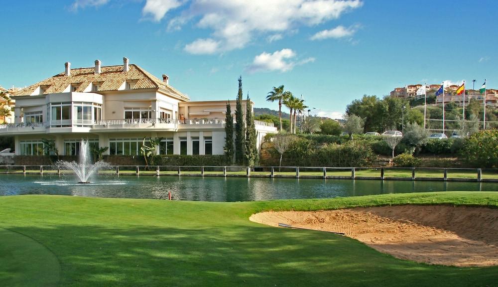 Hotel Apartamentos Greenlife Golf Marbella - Property Grounds