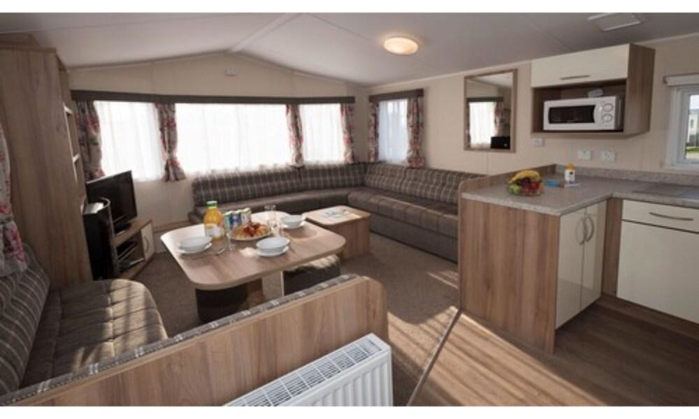 Chesil Vista Holiday Park - Featured Image