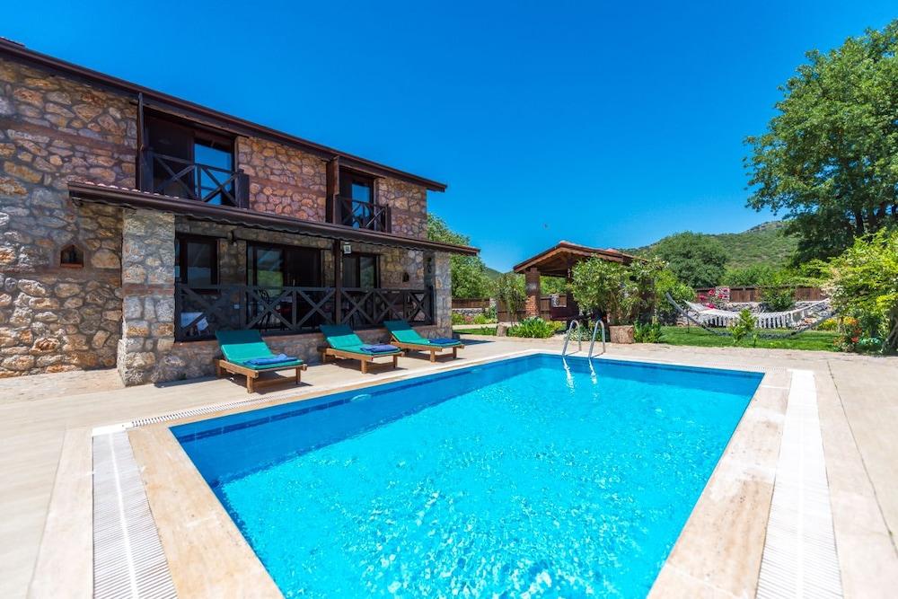 Kaya Cottage Villa 1 - Outdoor Pool