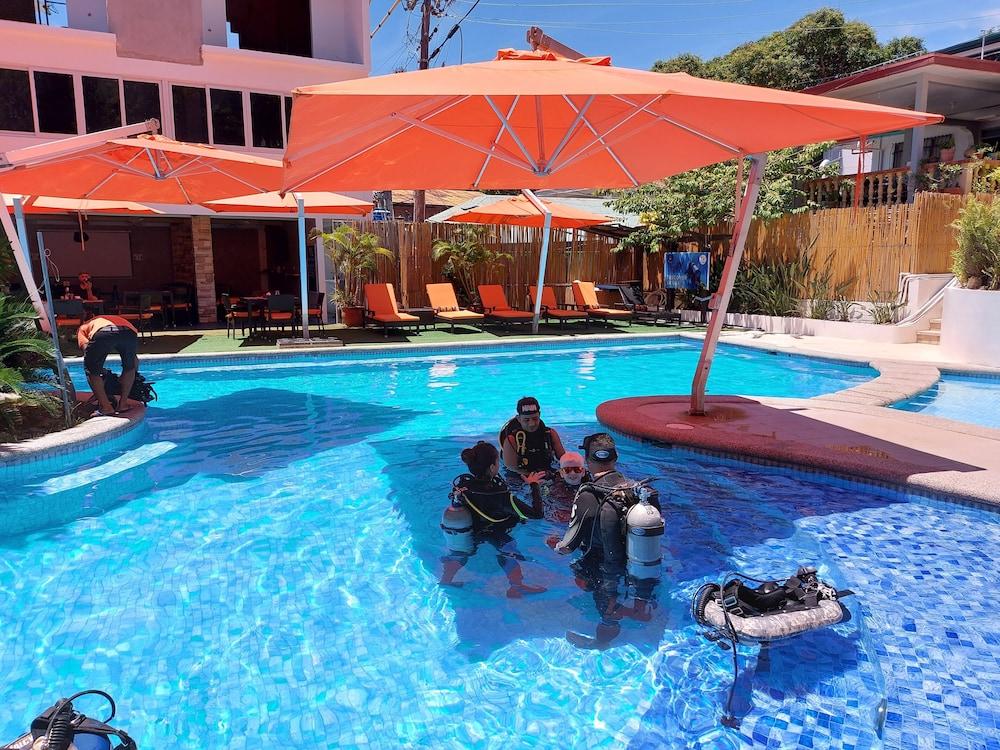 Lalaguna Villas Luxury Dive Resort & Spa - Pool