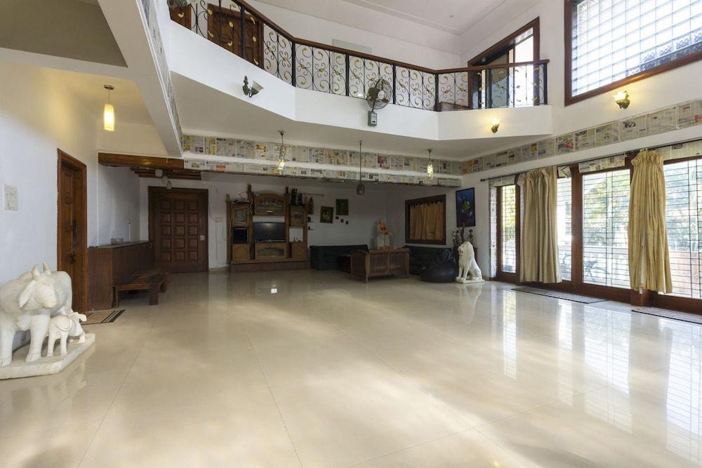 GuestHouser 4 BHK Bungalow 7283 - Lobby